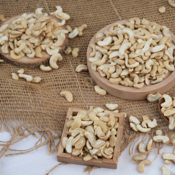 Broken Cashew Kernels